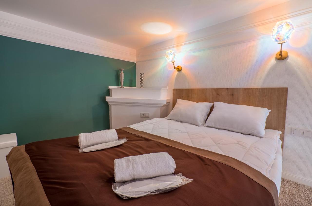Mini Hotel On Aghmashenebeli Ave Tbilisi Eksteriør bilde
