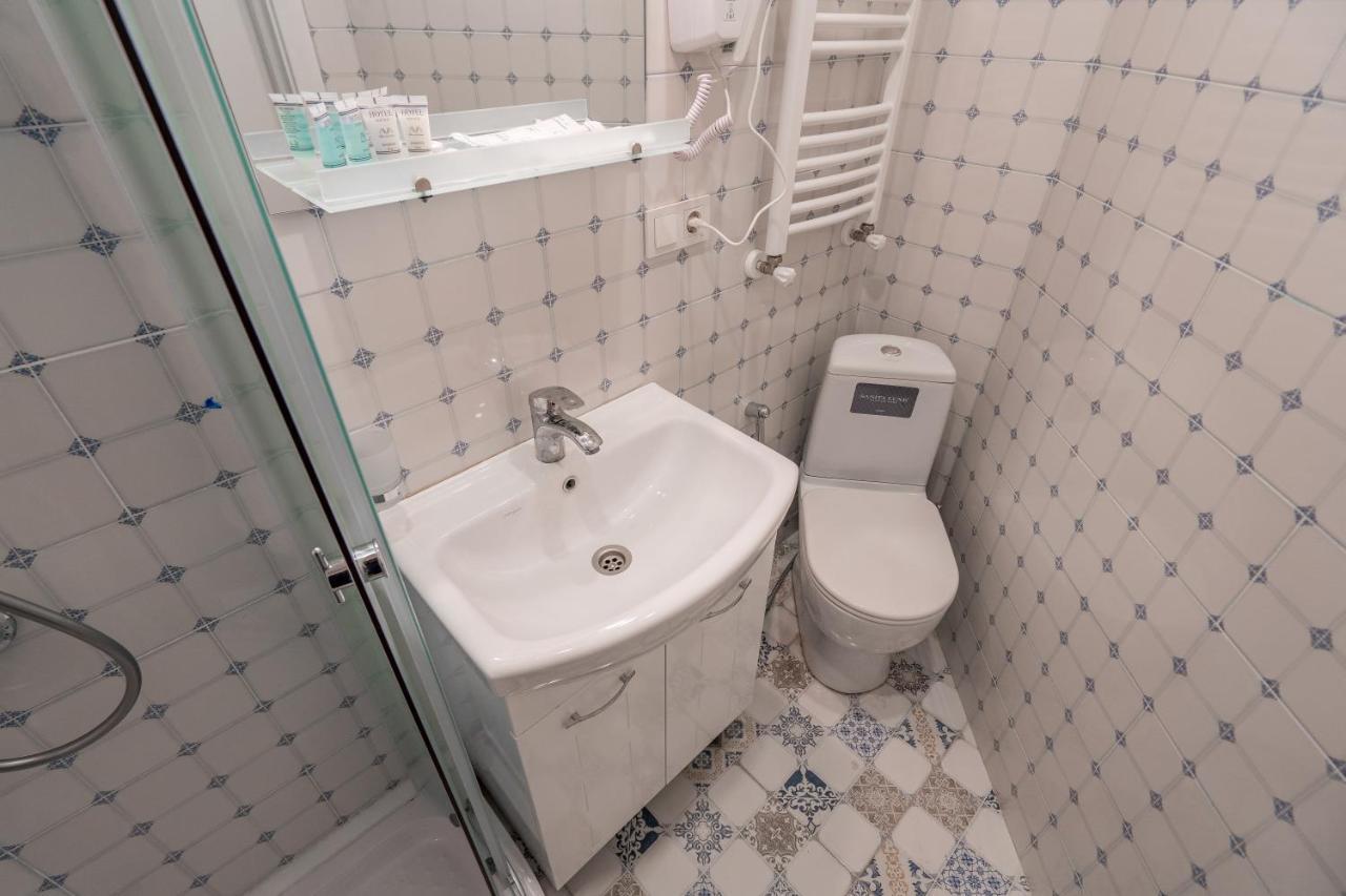 Mini Hotel On Aghmashenebeli Ave Tbilisi Eksteriør bilde