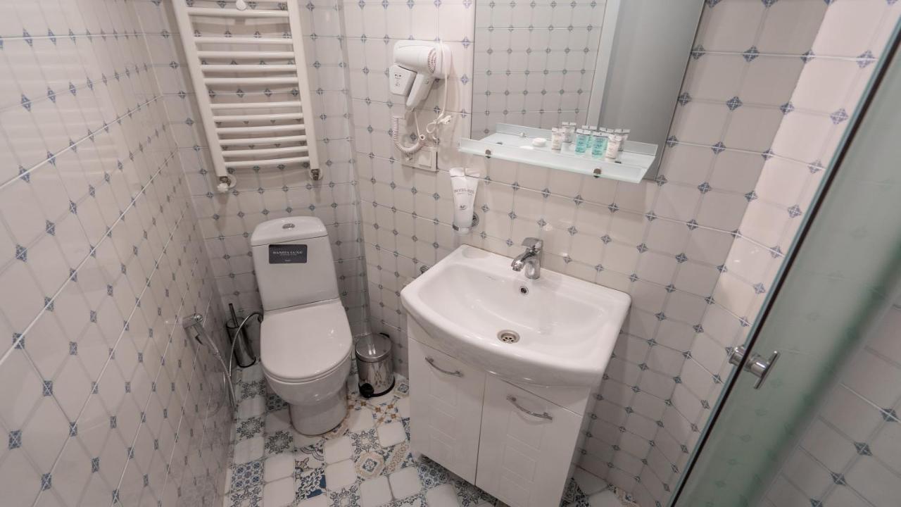 Mini Hotel On Aghmashenebeli Ave Tbilisi Eksteriør bilde